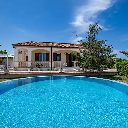 Con Piscina - Rive Del Salento Apartment